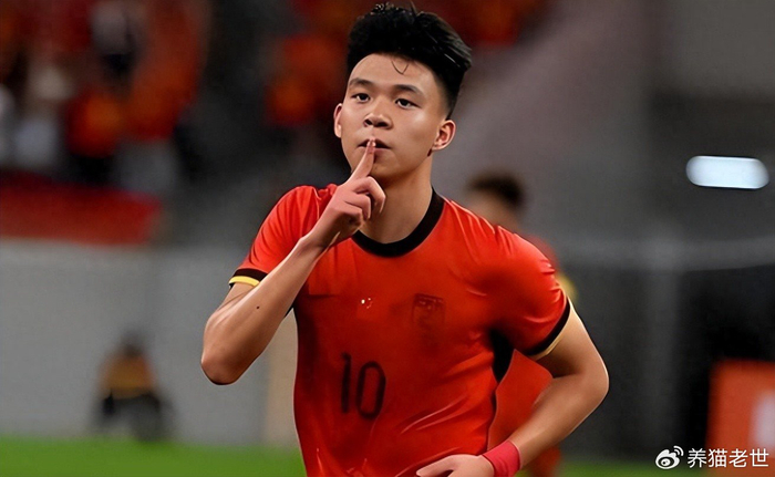 Kaiyun中国官网-同样是获得单刀球！为何杜月徵能直接冷静破门，王钰栋却错失良机|浙江队|重庆铜梁龙|重庆|韦世豪|中国男足_新浪体育_新浪新闻